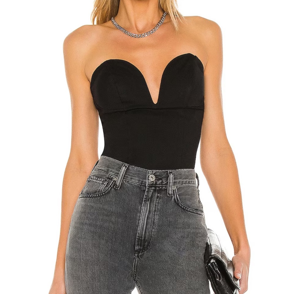 Revolve superdown Gianna sweetheart bodysuit